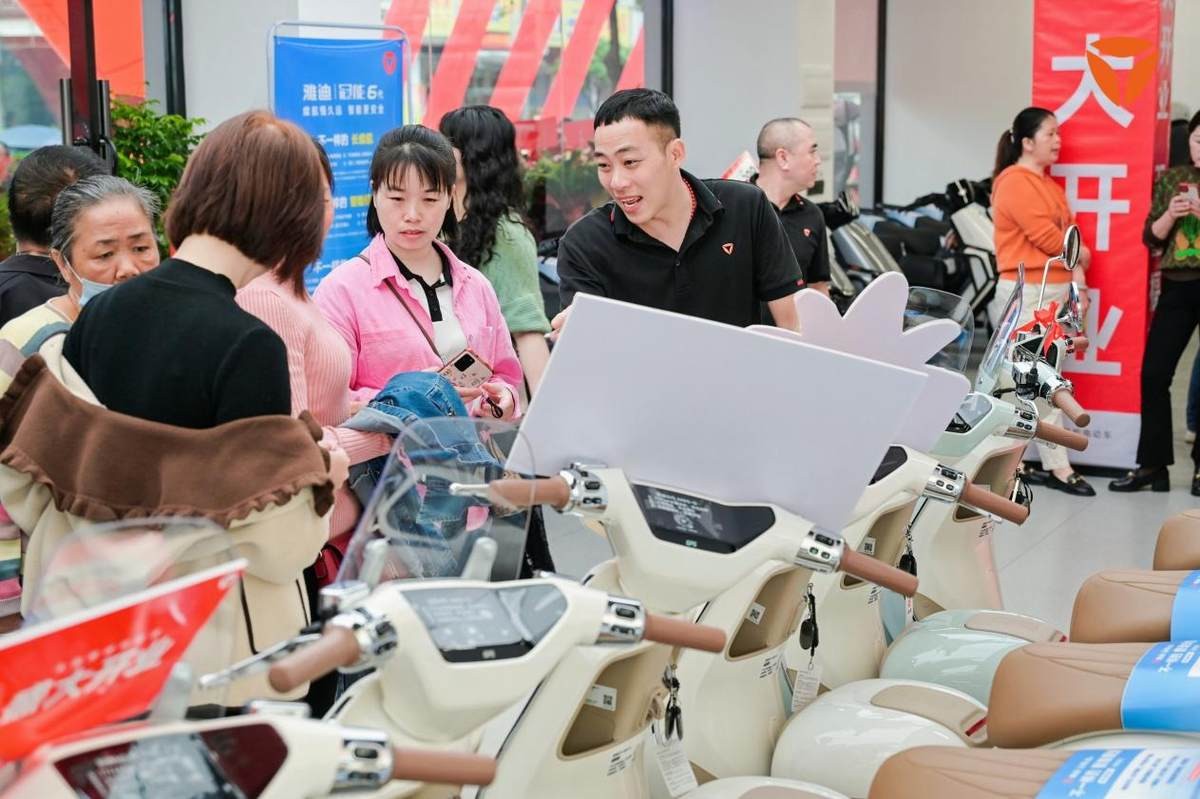 开学季全球骑雅迪,热销背后是满满实用科技!