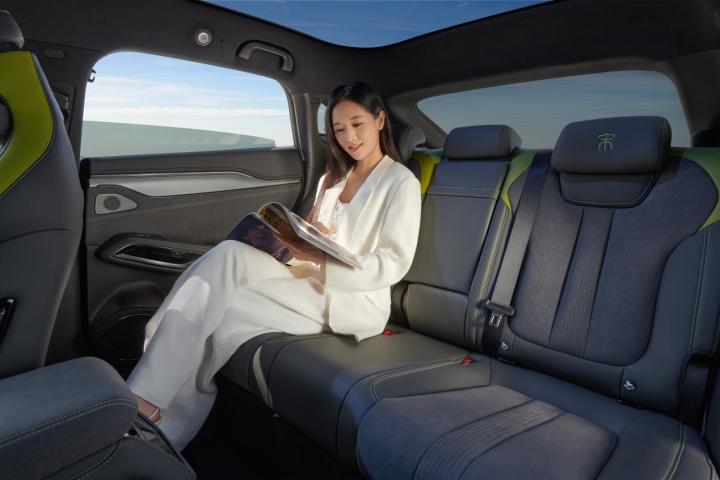 全面升级加量不加价 2025款宋L EV 18.98万元起