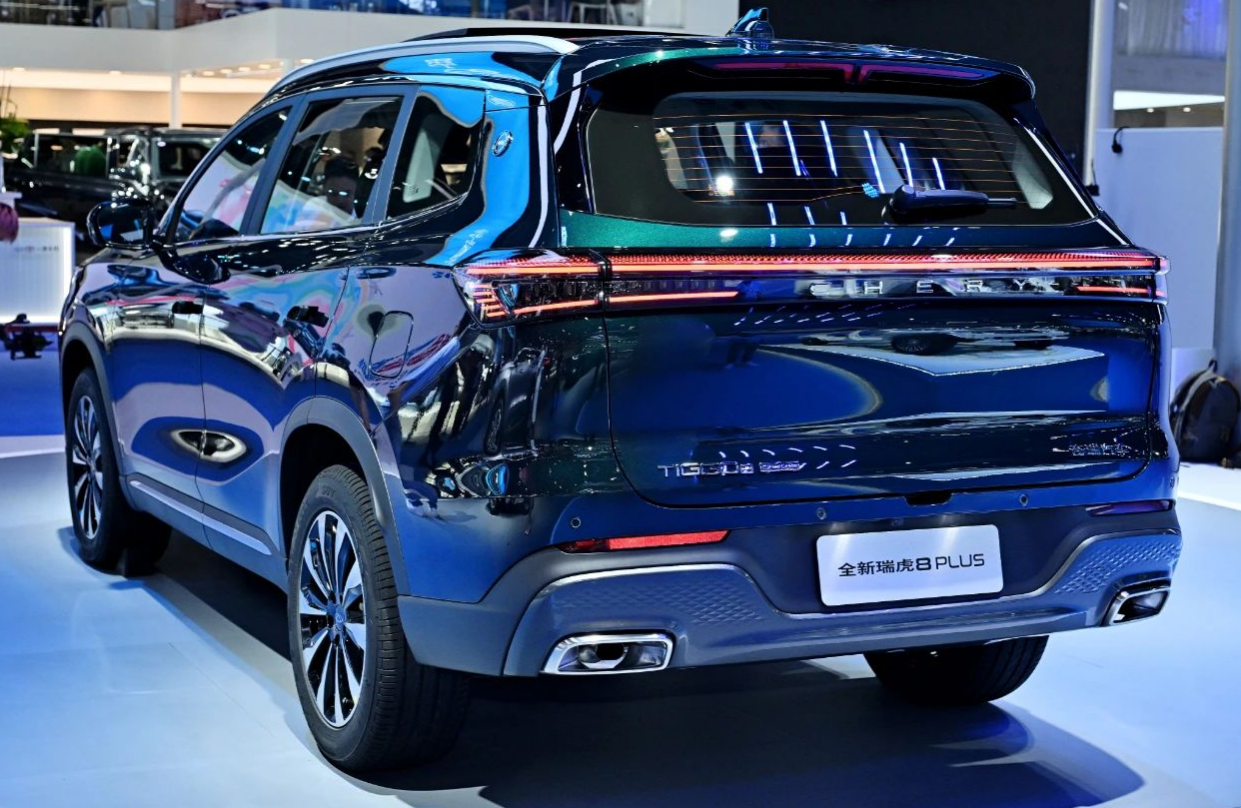 全新奇瑞瑞虎 8 PLUS SUV 预售:灵活 5+2 座配置,11.99 万元起