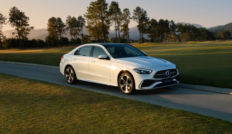 新款奔驰 C 级长轴距版 9 月上市,升级第三代 MBUX 系统