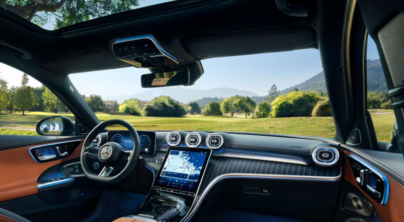 新款奔驰 C 级长轴距版 9 月上市,升级第三代 MBUX 系统