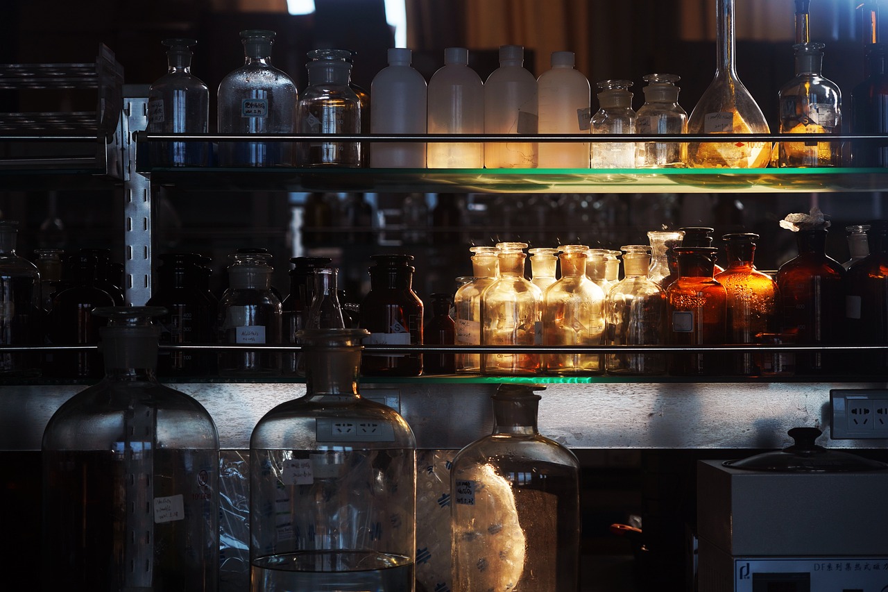 AI制药掀不起水花?曾创下9倍收入暴增的百普赛斯业绩失速,年内股价已腰斩