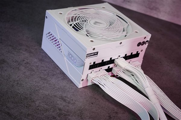 技嘉RTX 4080 SUPER实测《黑神话:悟空》:DLSS一定要开