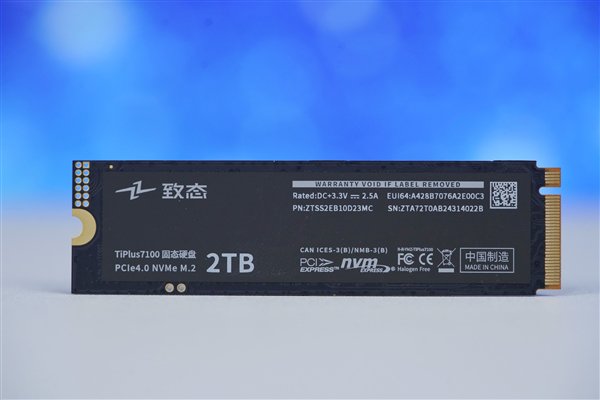 《黑神话:悟空》联名版!长江存储TiPlus7100 2TB SSD图赏