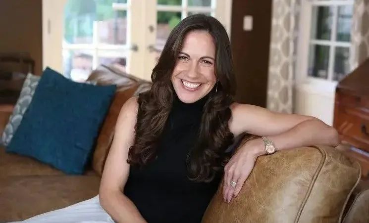 当代人的“新穷法”——时间贫困:如何利用时间,决定了我们是谁