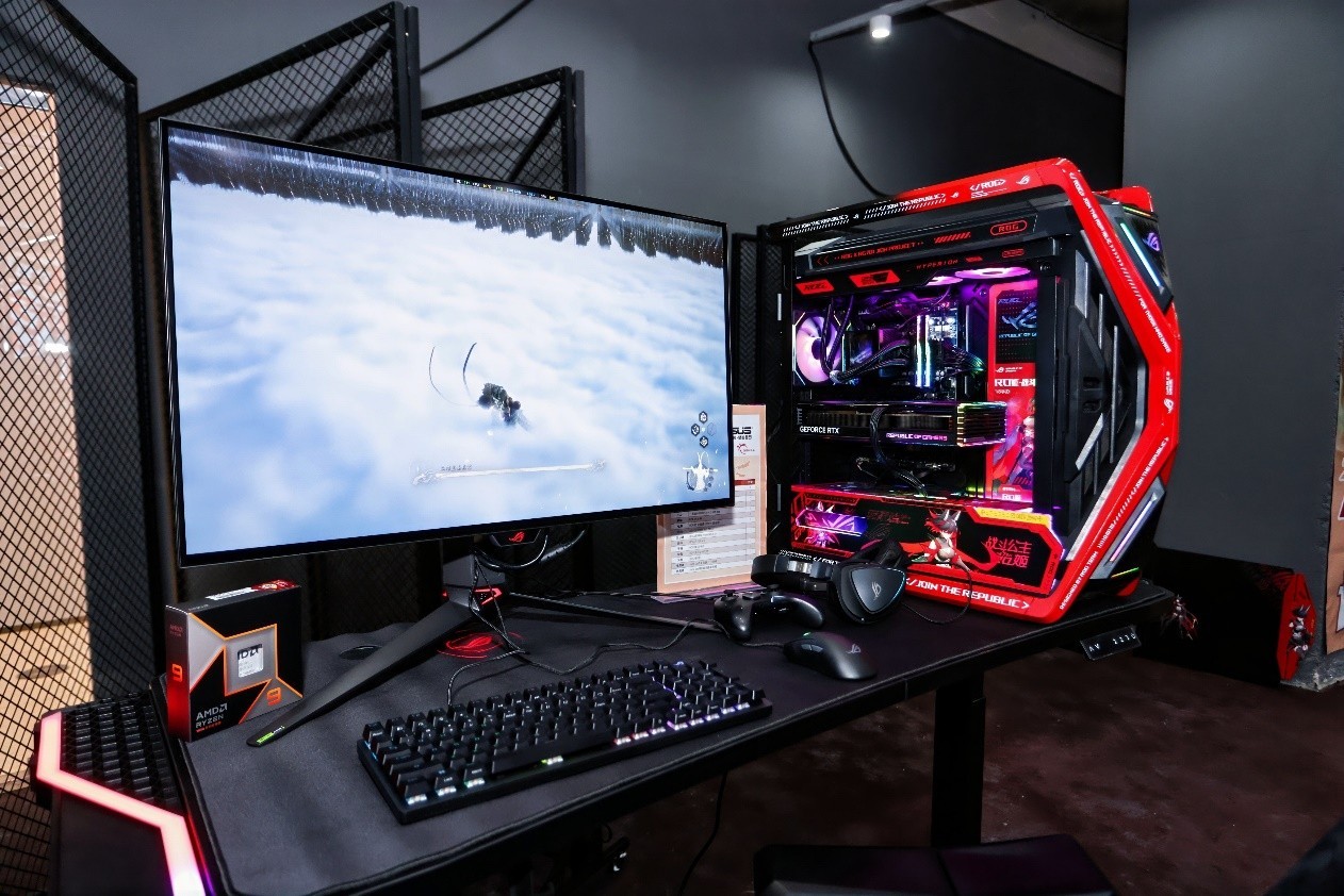 AMD&华硕头号玩家“A”计划 华硕X870E主板首秀