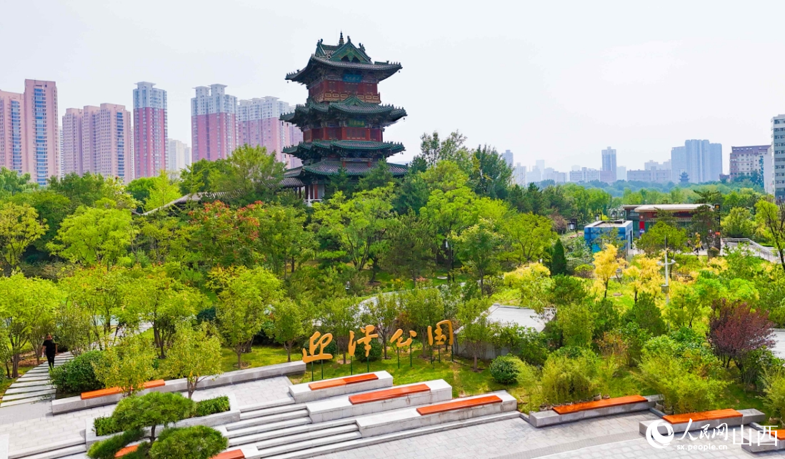 迎澤大街和解放路東南角的口袋公園。人民網記者 王帆攝