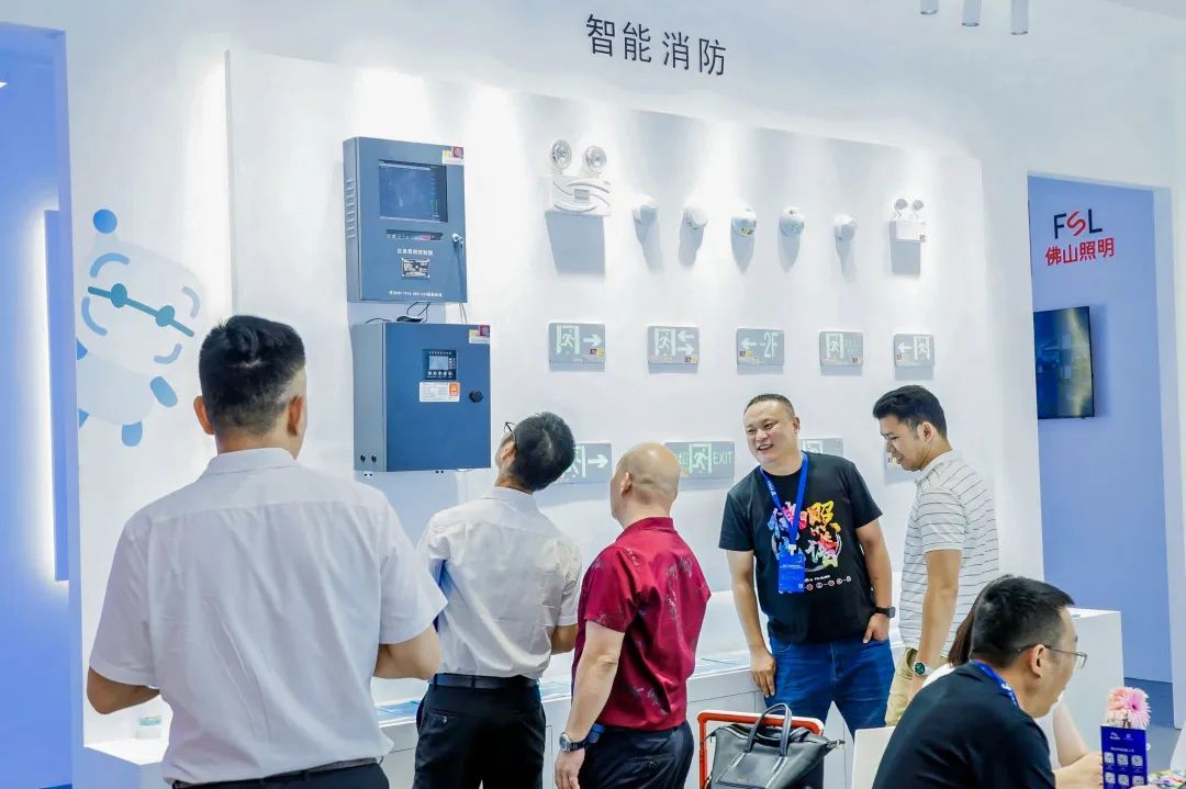 向右滑动查看图片
