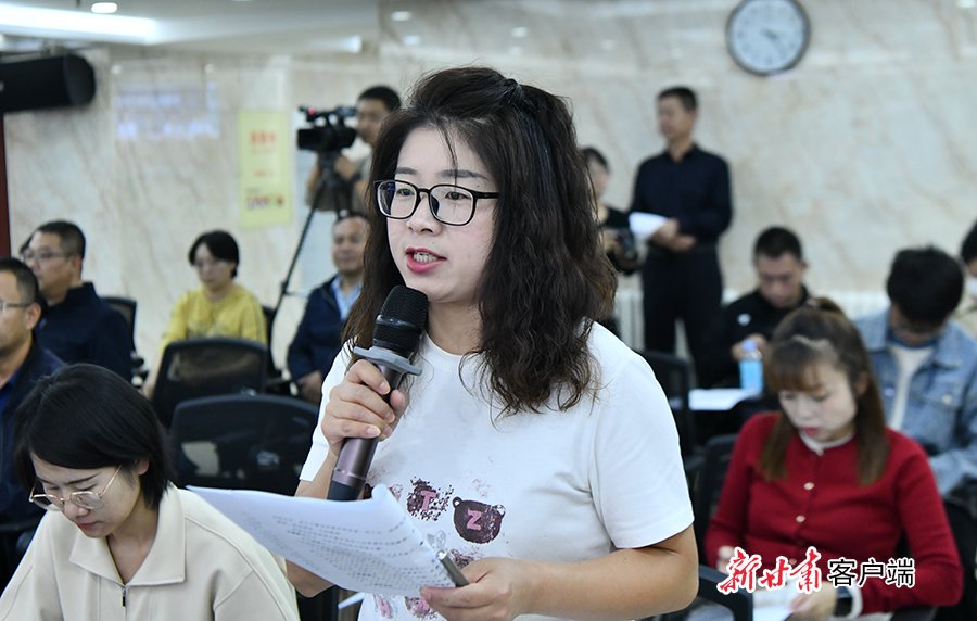 中国兰州网记者现场提问