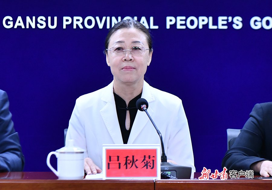 中国烹饪协会特邀副会长吕秋菊