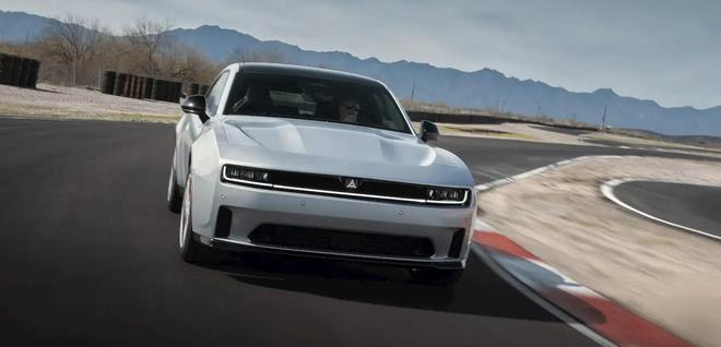 2024 款道奇 Charger Daytona EV Scat Pack(来源:Stellantis)