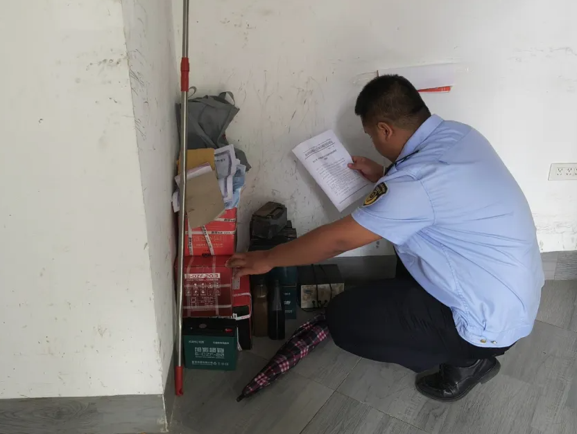 云南省景洪市市场监管局开展电动自行车及蓄电池产品质量检查(图3) 云南省景洪市市场监管局开展电动自行车及蓄电池产品质量检查(图3)