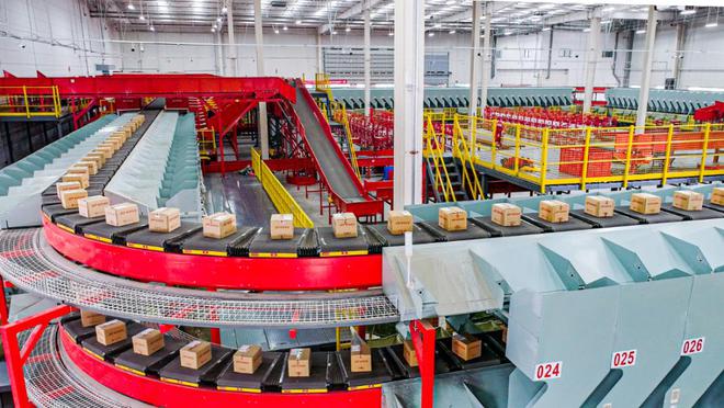 　　极兔转运中心(受访者供图)