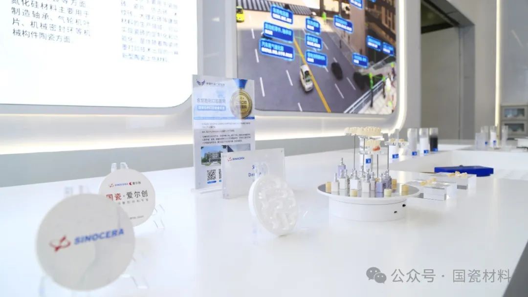 ← 左右滑动查看更多内容 →