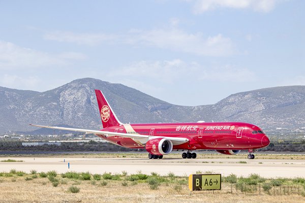 吉祥航空“东方宝石”787执行洲际航班