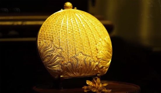 　　2014年APEC峰会国礼“繁花手包”