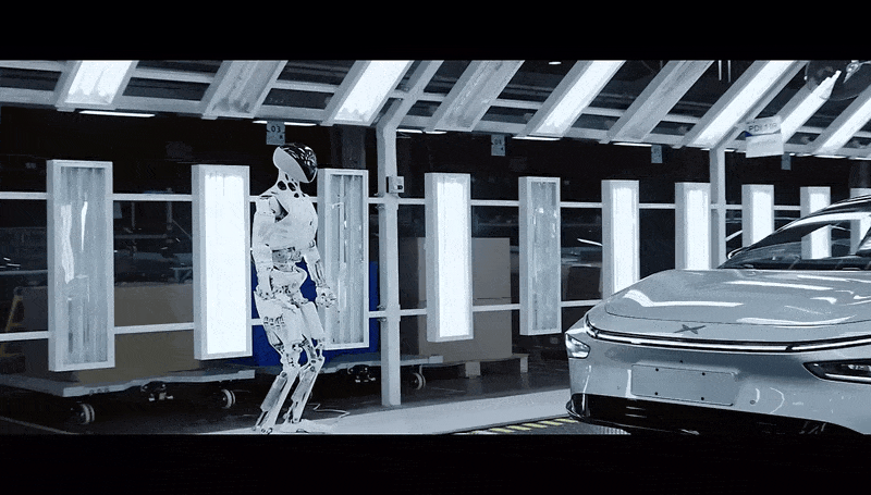 ▲Iron在指挥流水线上的汽车生产