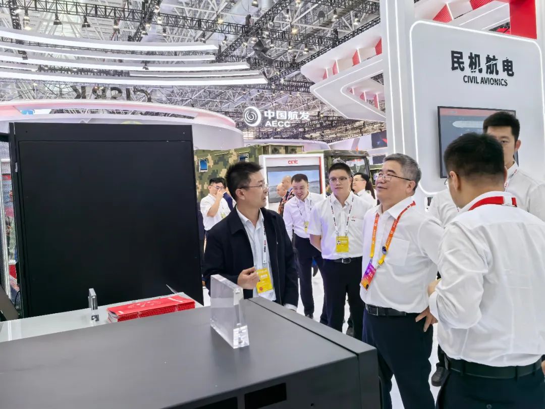 中国卫星网络集团有限公司党组成员、副总经理刘学林莅临
