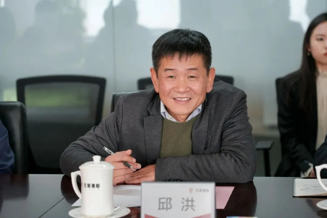 北新建材副总经理、龙牌集团总经理邱洪