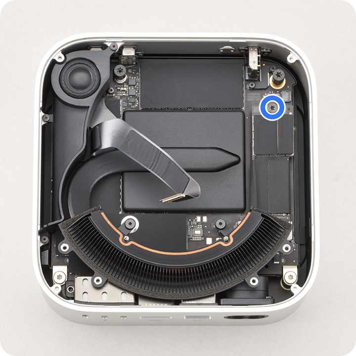  M4 Pro Mac mini ڲ
,ɫȦ

Ϊ SSD ģ˿,ͼԴMacRumors @ MikeBoss