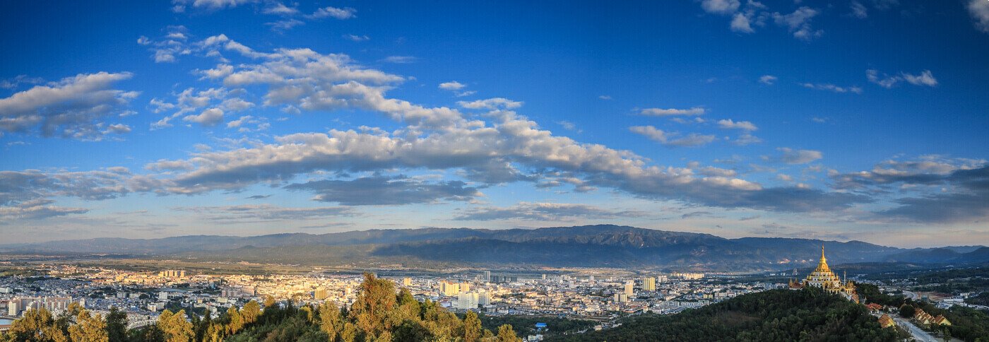 芒市全景。朱邊勇 攝