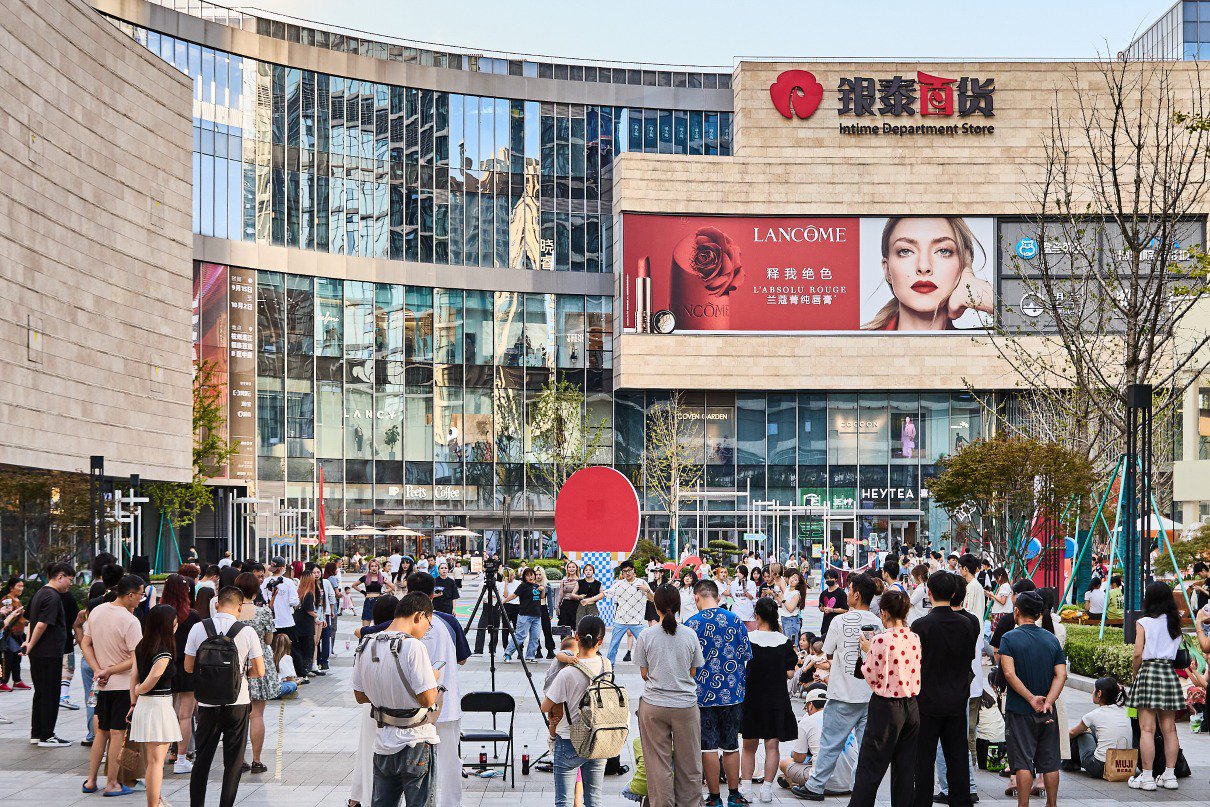 图片来源:银泰百货供图