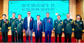 曹德旺、华国中与武鹏等七位将军在一起