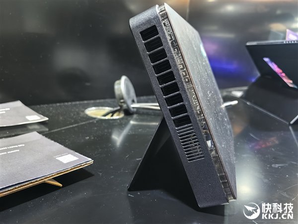 【本文结束】如需转载请务必注明出处:快科技责任编辑:上方文Q文章内容举报