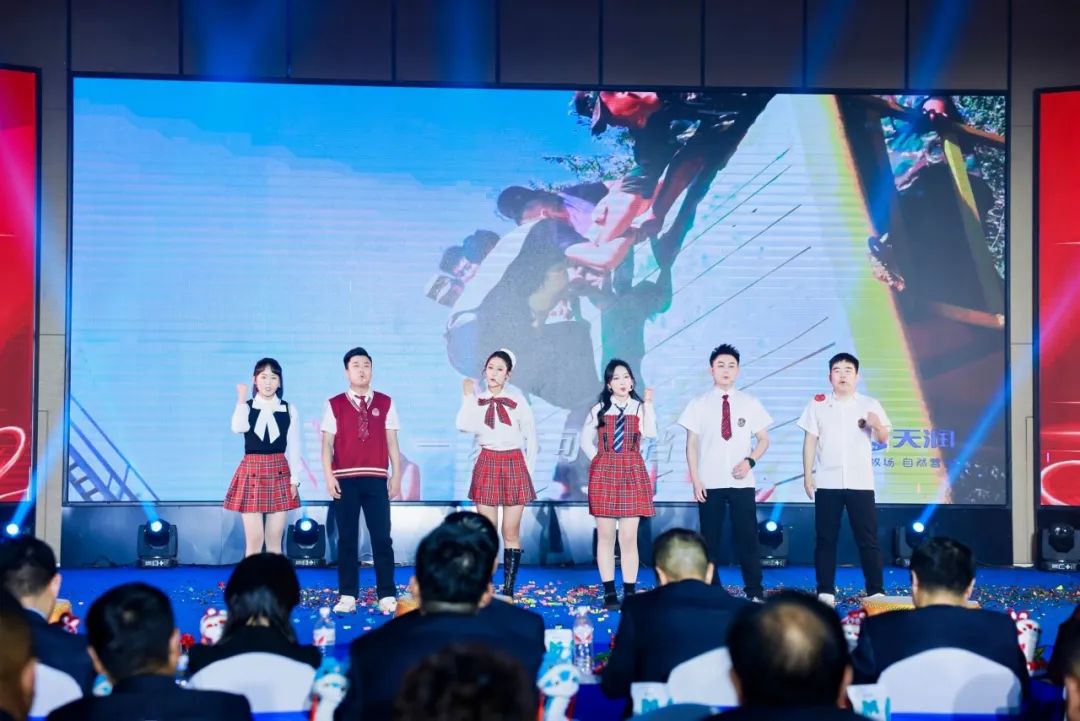 左右滑动 查看更多图片