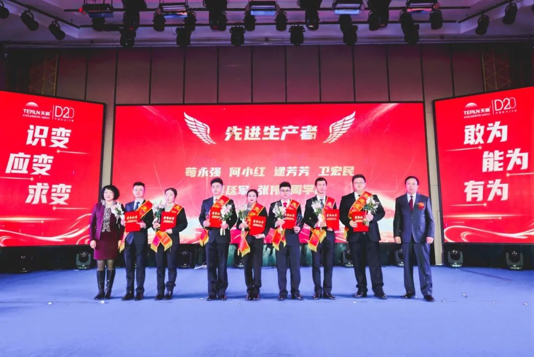 左右滑动 查看更多图片
