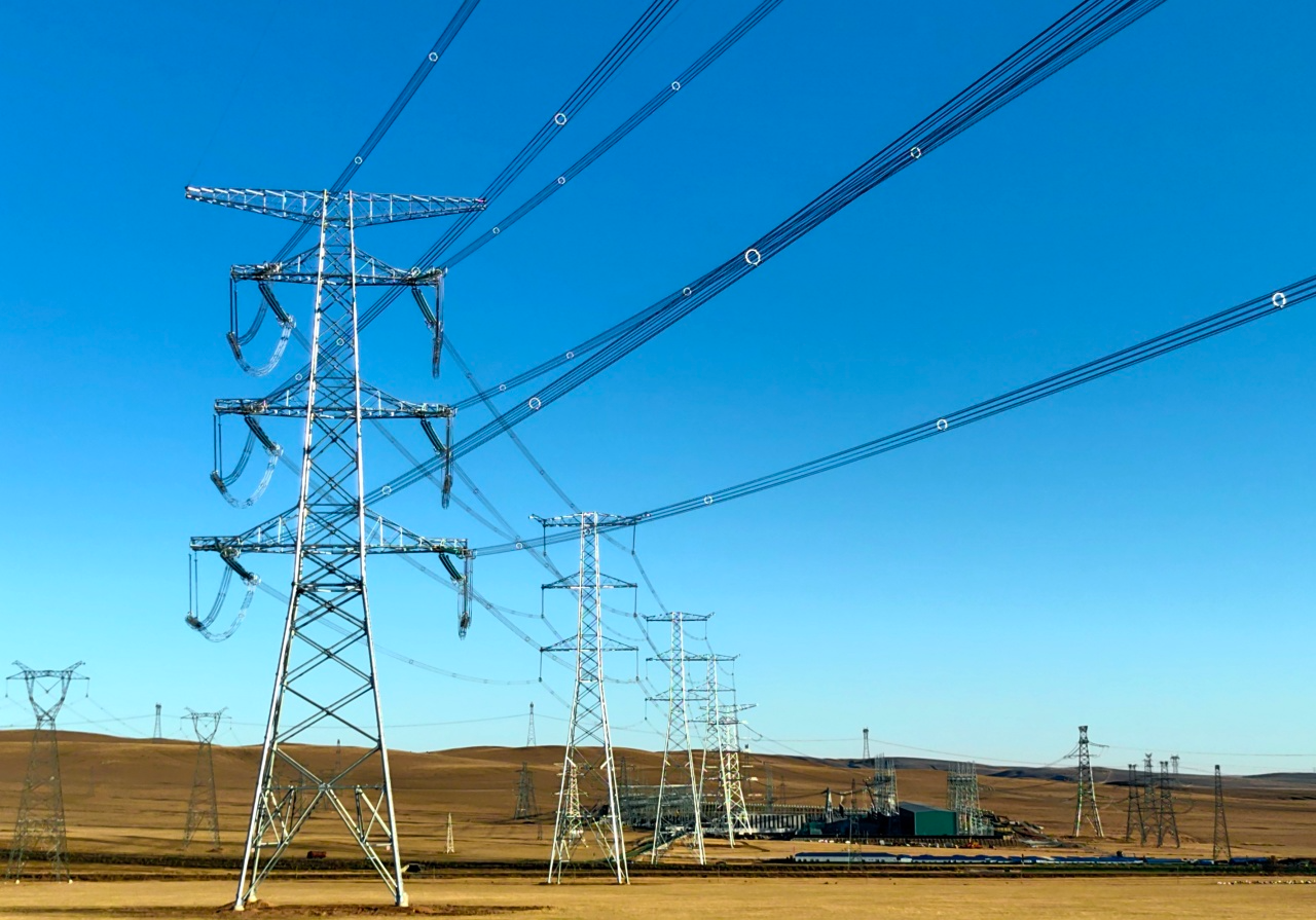 2024年10月31日,內蒙古第八條特高壓輸電通道——張北至勝利1000千伏特高壓交流工程投運。馬超 攝
