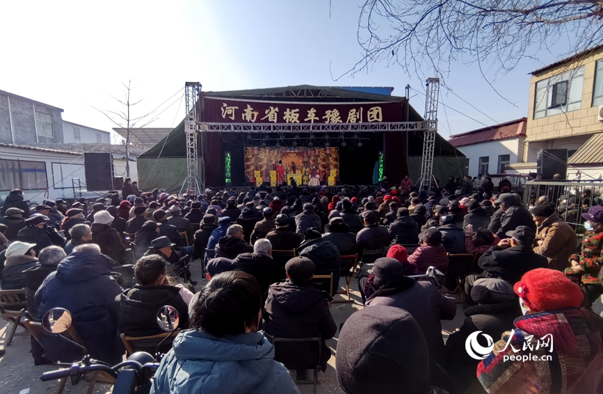板車劇團演出現場。人民網 辛靜攝