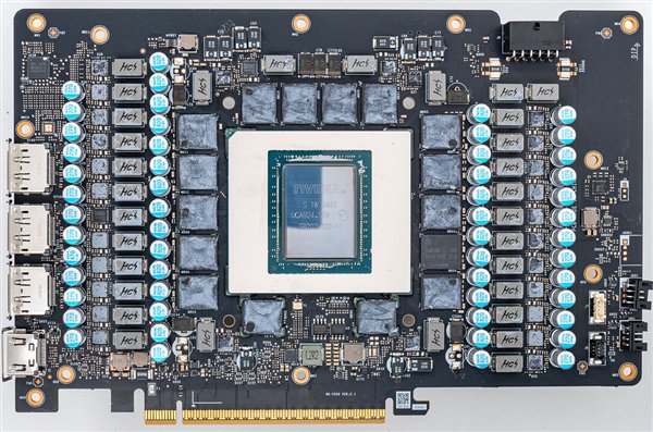 RTX 50ȫNVIDIAեɣԭ
ײ
