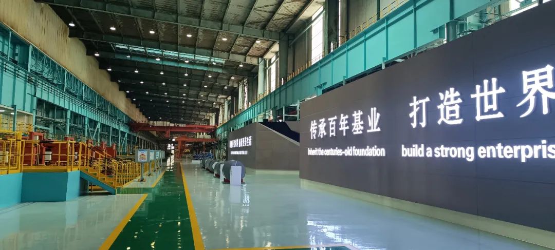 (图为本钢板材冷轧总厂第三冷轧厂生产现场。)