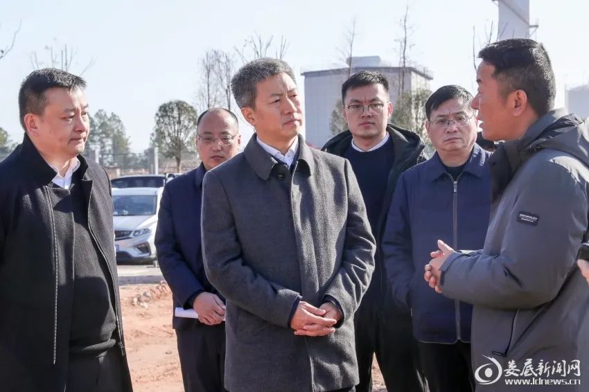 △2月9日，娄底市委副书记、市长曾超群赴娄底经开区调研企业复工复产、检查安全生产工作