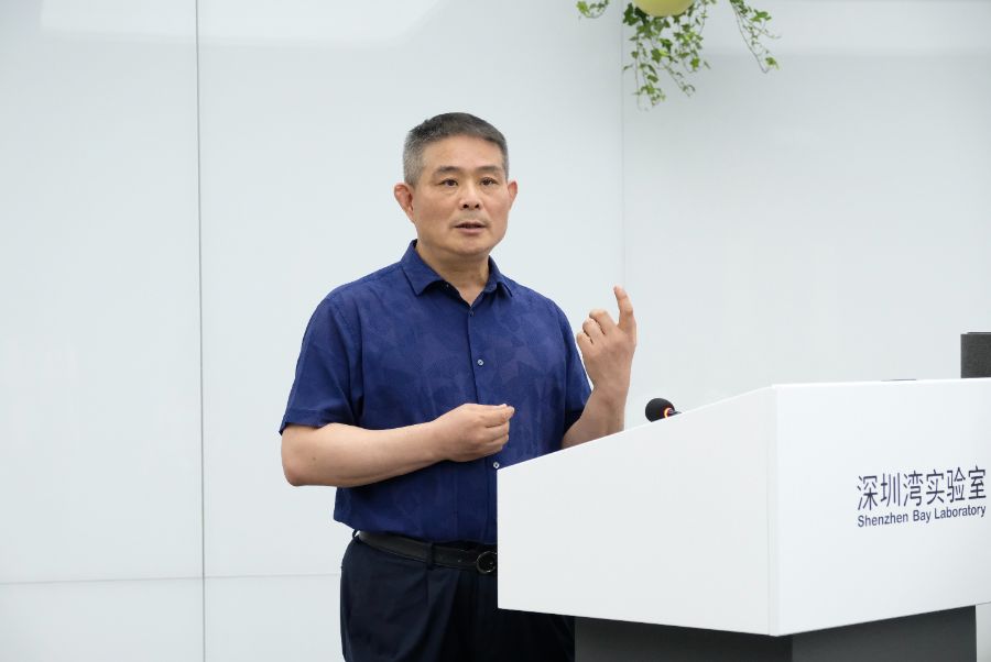 （胡曉軍。受訪單位供圖，下同）