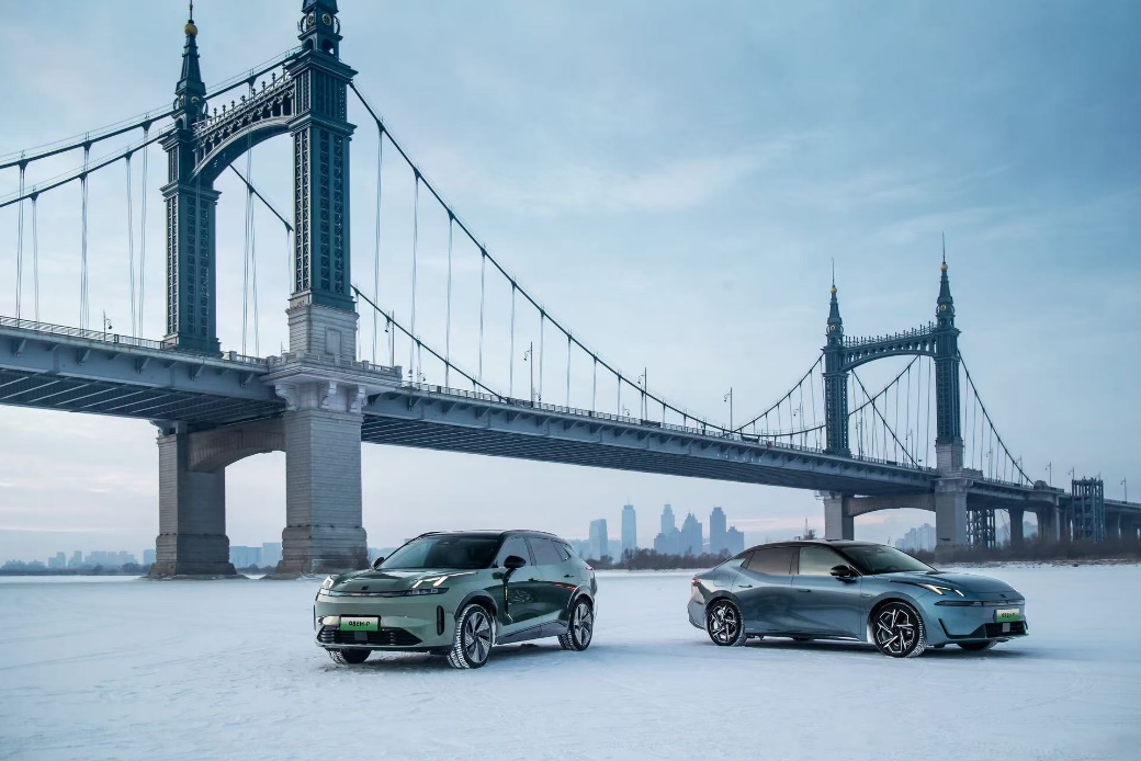 领克2月智享升维，15.18万起即可享受高端电混体验