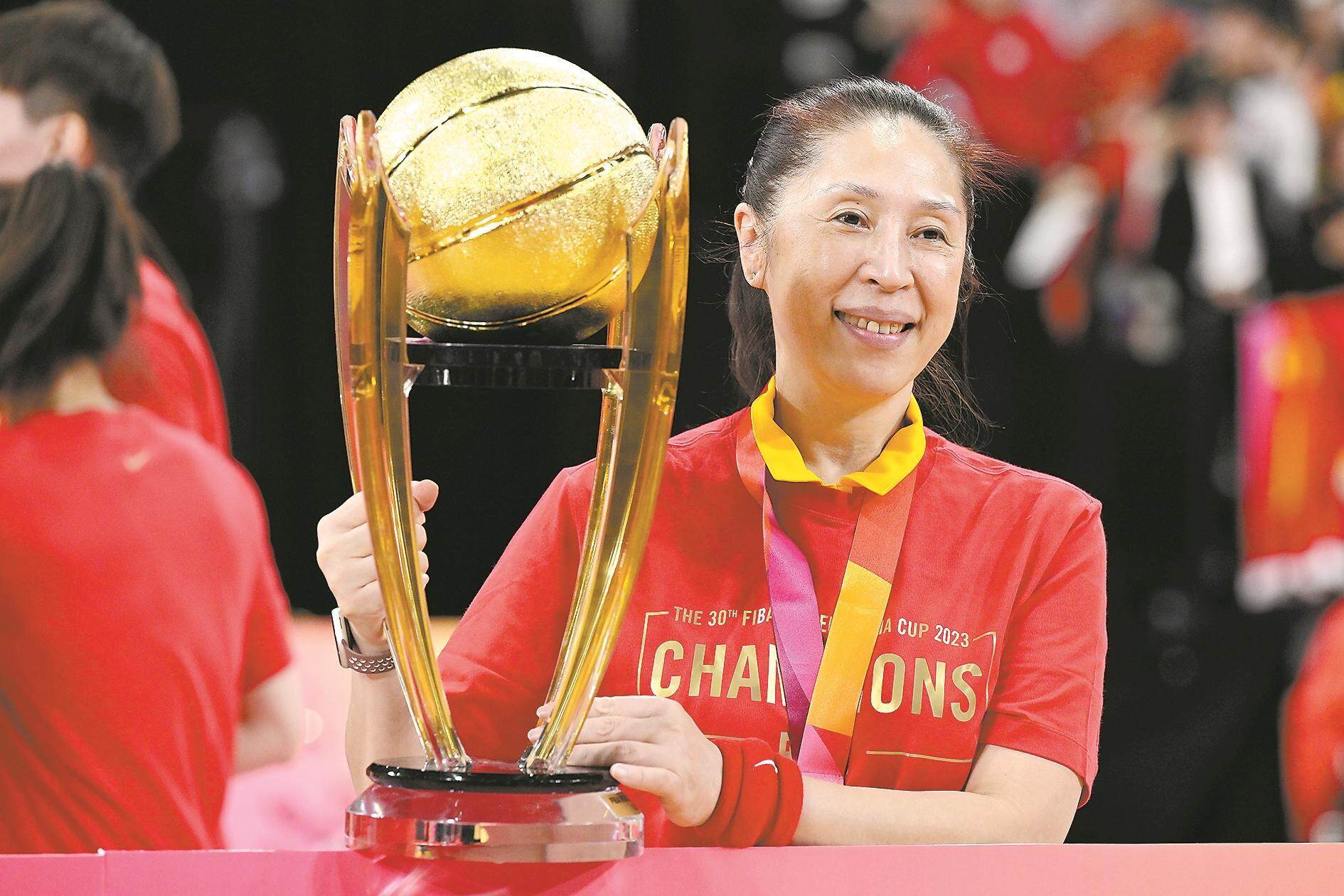 郑薇卸任中国女篮主帅 她曾率“无畏金兰”重回巅峰