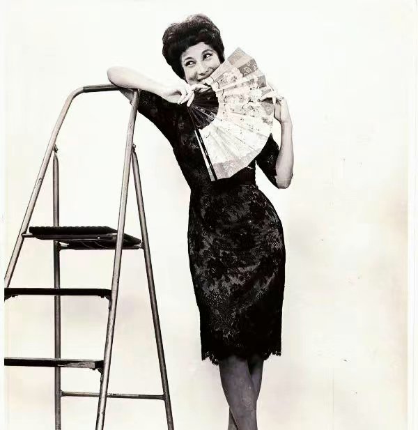 年轻时的潘迪华