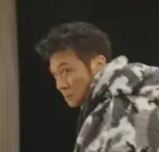 这一瞬间的表情真的很像图片