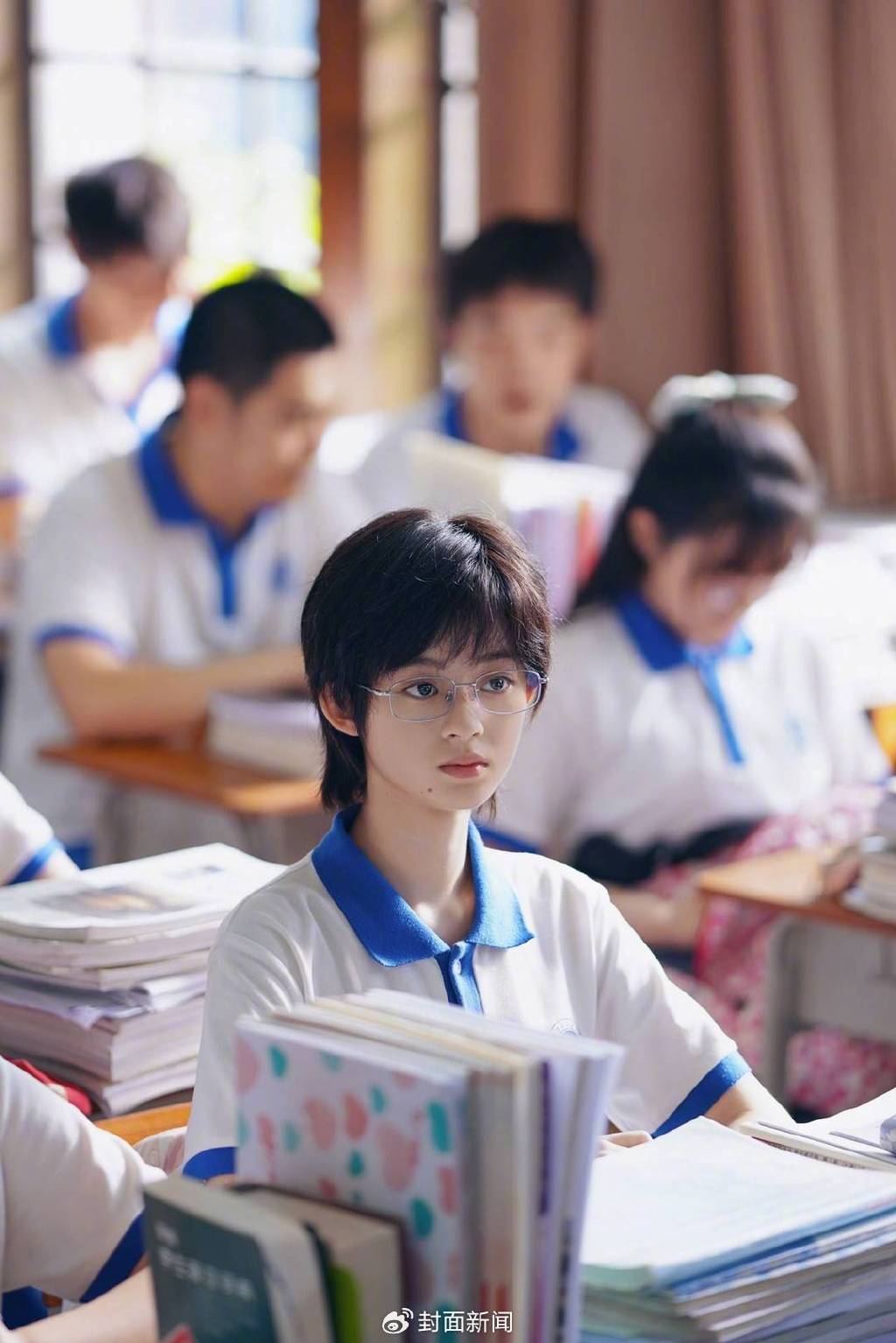 黄杨钿甜在《致1999的自己》中饰演“钱佳玥”