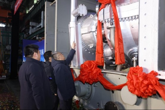 2023年12月26日,明阳智能30MW级纯氢燃气轮机下线