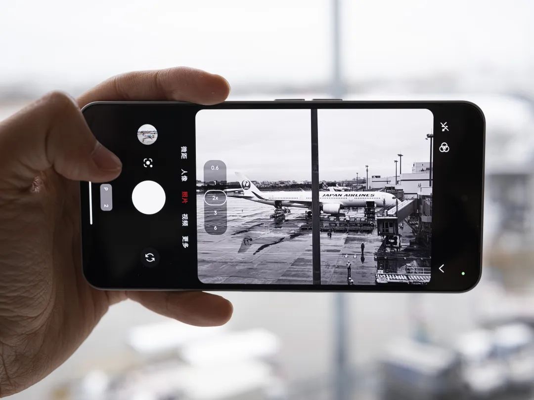 长焦微距能力也在 Nothing Phone (3a) Pro 首次加入| 图片来源:极客公园