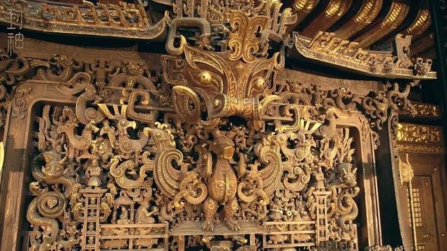 金方廷：神兽之际：当代神话题材中的青铜元素