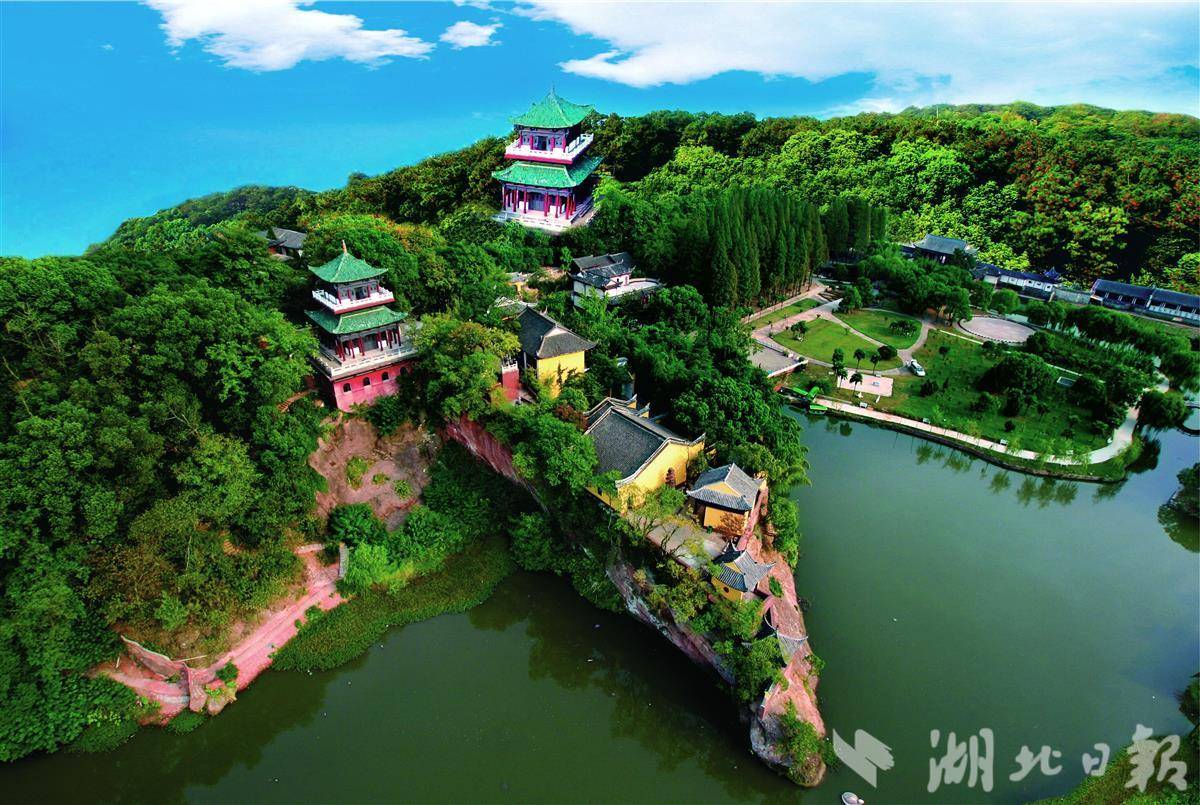 東坡赤壁。(湖北日報通訊員 餘濤 攝)