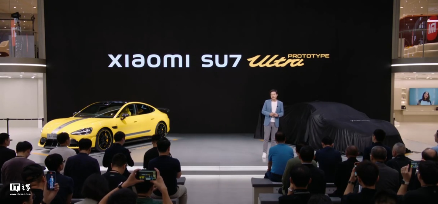 小米 SU7 Ultra 量产版汽车抵达纽北赛道即将发起挑战：搭竞速套装、加装 80KG 全笼式防滚架