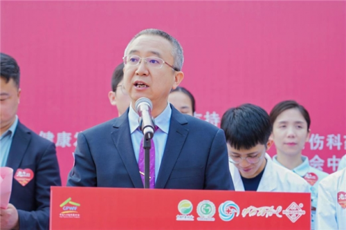 ▲白云山花城药业副总经理 王晓东