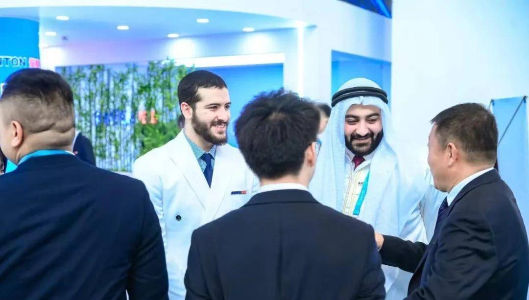 (采购对接会现场)