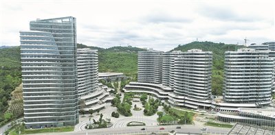 乌当智汇云锦大健康产业示范园一角。贵阳日报融媒体记者 周永 摄