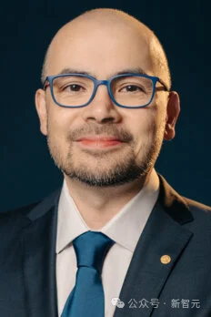 Demis Hassabis,因為蛋白質結構預測,榮獲2024年盧保化學獎